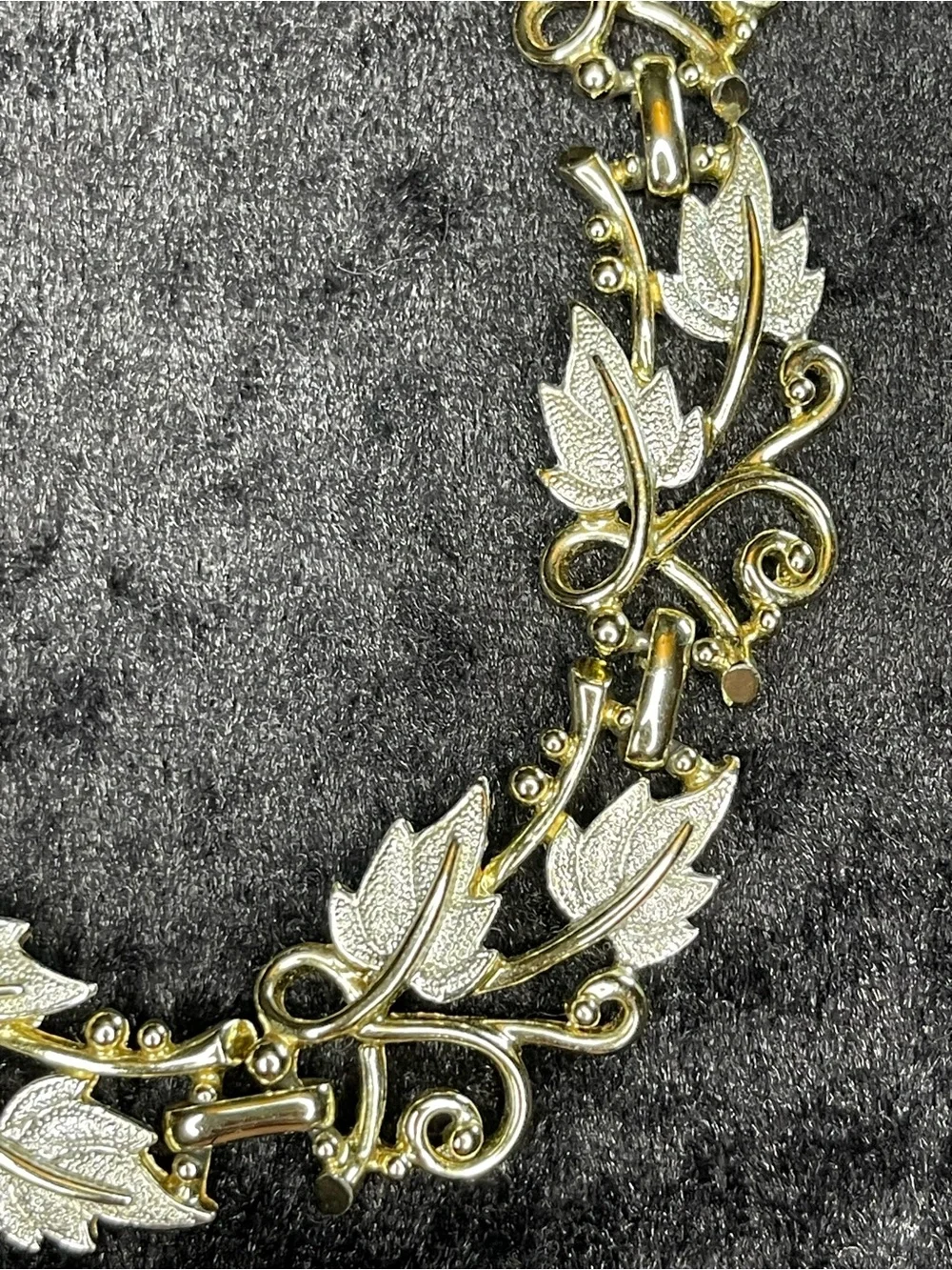 Vintage Tara whispering leaves choker